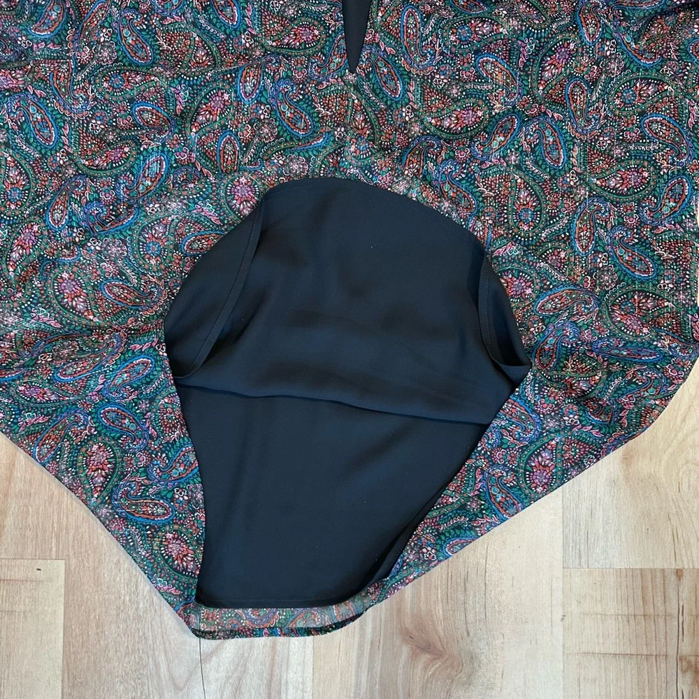 LOFT Women's Multicolor Shimmer Paisley Smocked Ruffle Tie Neck Blouse Sz M - Picture 12 of 13